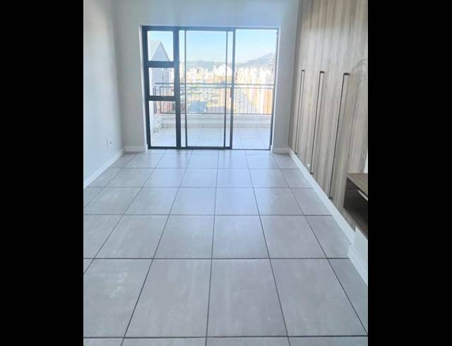 2 BEDROOM APARTMENT FOR SALE IN SILVER LAKES